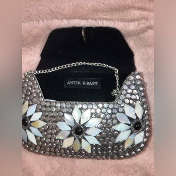 Antik Kraft Iron, Mop and Brass Clutch Bag Crossbody - Picture 5 of 6